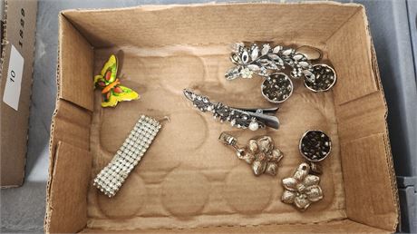 Lot Of Jewelry