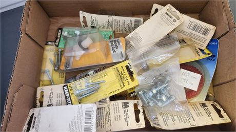 Lot Of Miscellaneous Hardware