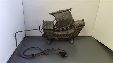 Vintage Cast Iron Ship Table Lamp Light Boat