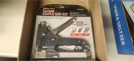 Three-Way Tacker Staple Gun Kit