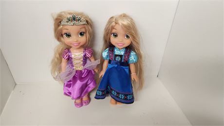 2 Disney Princess Dolls