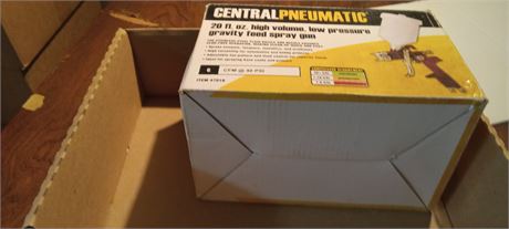 Central Pneumatic 20 FL. Oz. High Volume Gravity Feed Spray Gun