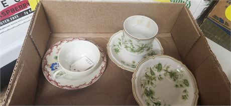 Tea Cups & Saucers