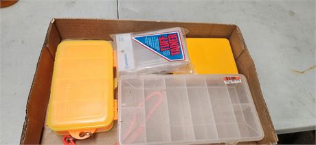 Tackle storage containers