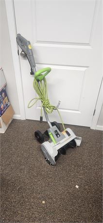 Snow blower