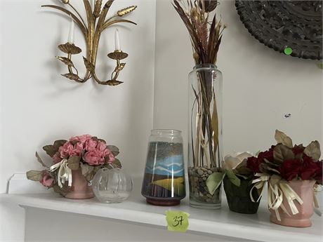Decor, Flowers, Sand Jar (Candle and Plate on the Wall NOT include in this lot)