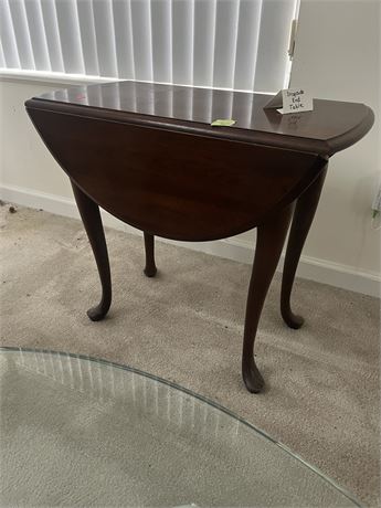 Drop Leaf End Table