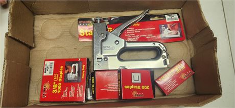 Staple gun and staples