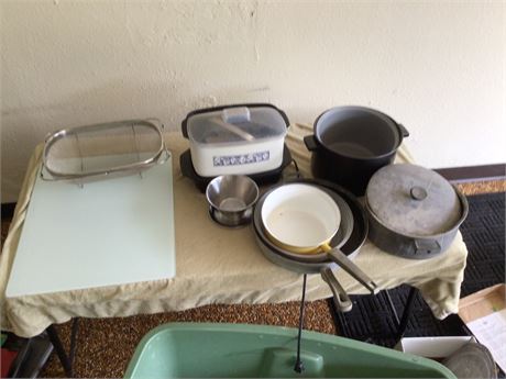 Kitchen Pots & Pans