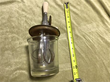 Vintage Hand Mixer Works good  Mechanically
