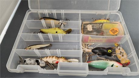 Fishing Lures & Plano Stow Away Tray