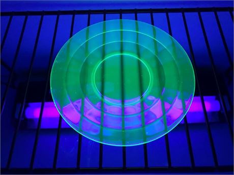 Uranium Glass Plate