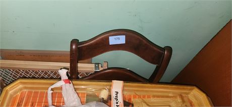 Hoover floor scrubber, chair, gate