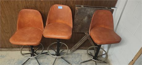 3 Bar Stools
