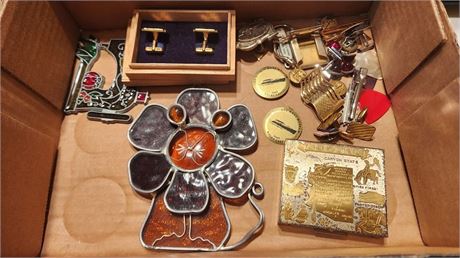 Cufflinks & Stained Glass Decorations & Vintage Collectibles
