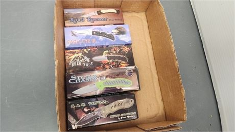 Various Collectible Pocket Knives