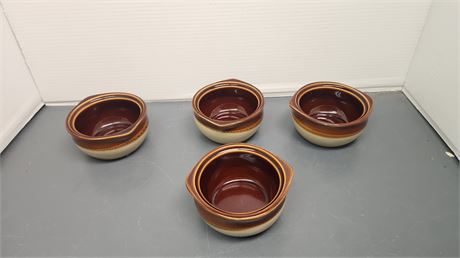 4 Crestware Soup Bowls