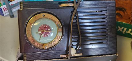 General Electric Vintage Clock Radio