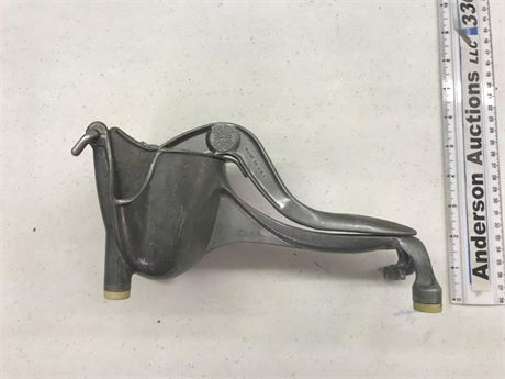 Wear-Ever Aluminum Juicer