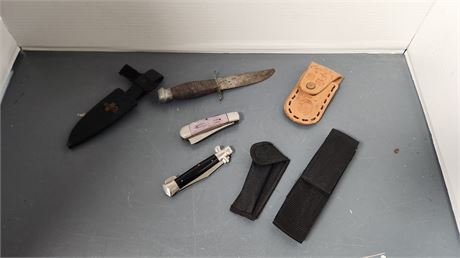 Lot Of Knives & Cases