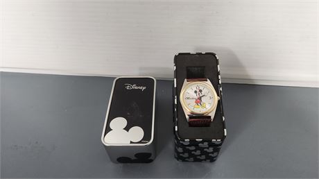 Disney Mickey Mouse Watch With Box