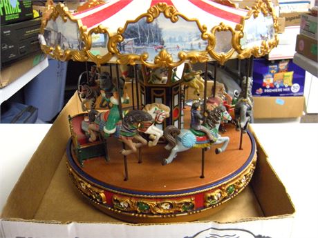 Gold Label Collection Holiday Carrousel