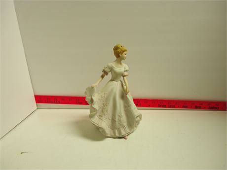 1993 Homco Lady Caroline Porcelain Masterpiece