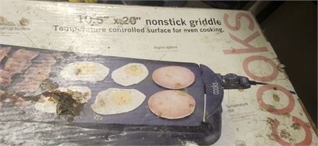 Cooks 10.5 x 20" nonstick Griddle