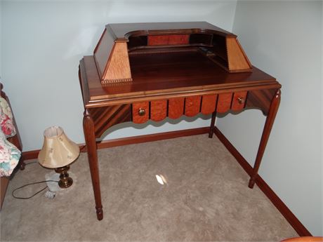 Super Vintage Desk