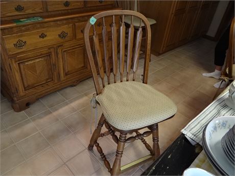 4 Stools