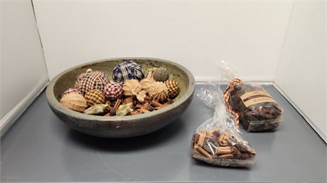 Potpourri & Decorative Wood Bowl