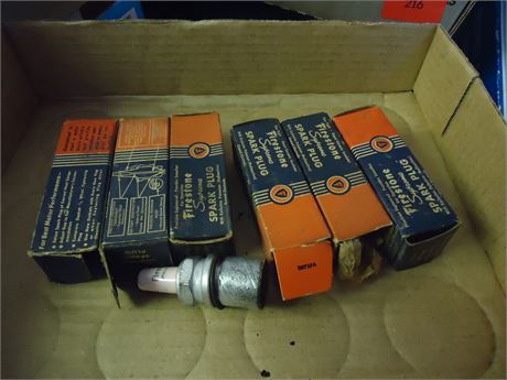 Lot of vintage spark plugs