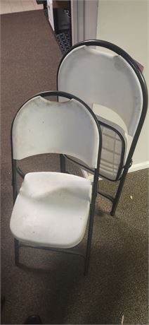 4 Plastic Folding Chairs