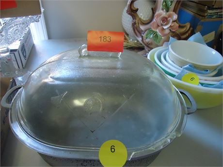 Aluminum pan with glass lid