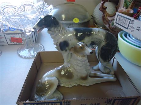 Glass dogs