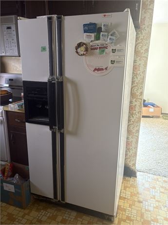 Refrigerator