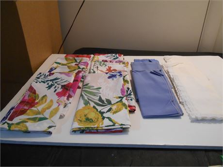 Lot Of Vintage Linens