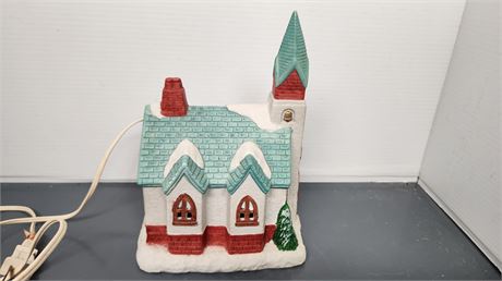 Dickens Porcelain Lighted House