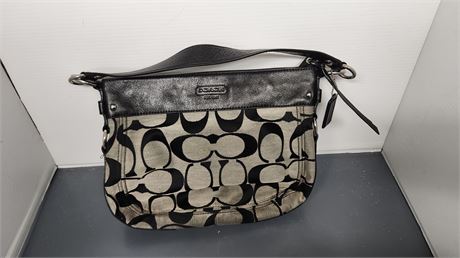 Possible Coach Purse. NOT AUTHENTICATED