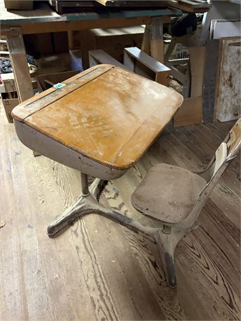 Vintage Child Desk, LOCATED UPSTAIRS GARAGE