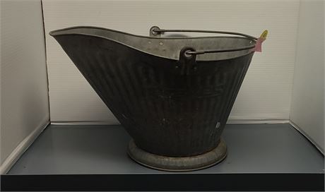 Reeves Galvanized Coal Bucket