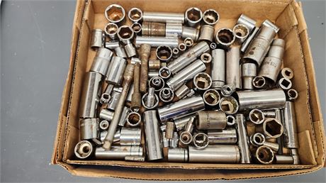 Lot of Sockets