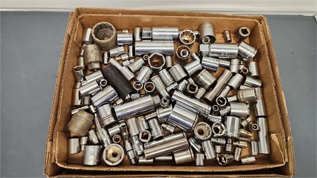 Lot of Sockets