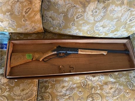BB Gun, Daisy Air Rifle