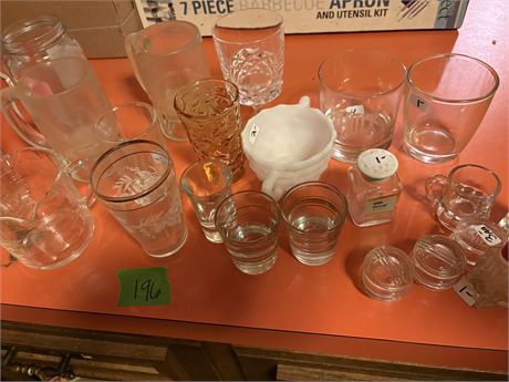 Misc. Kitchen Lot, Glassware