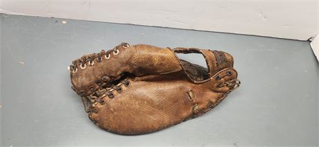 Vintage Baseball Glove