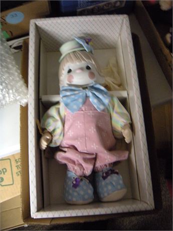 Precious Moments Collectible Statue