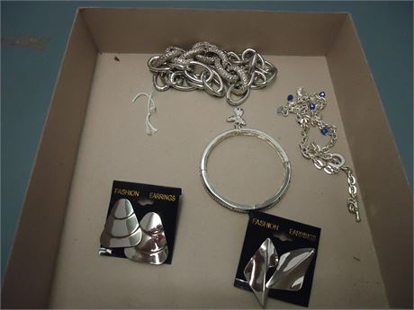 Lot Of Jewelry