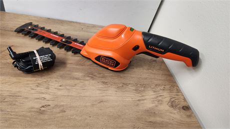 Black & decker Small Rechargeable Hedge Trimmer Tested & works