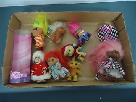 Lot of troll dolls